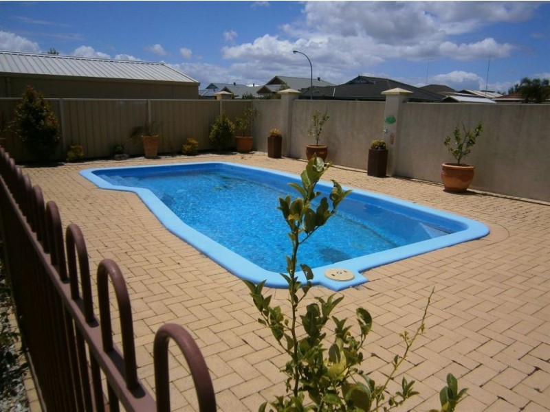 7 Cormo Court, Eaton WA 6232