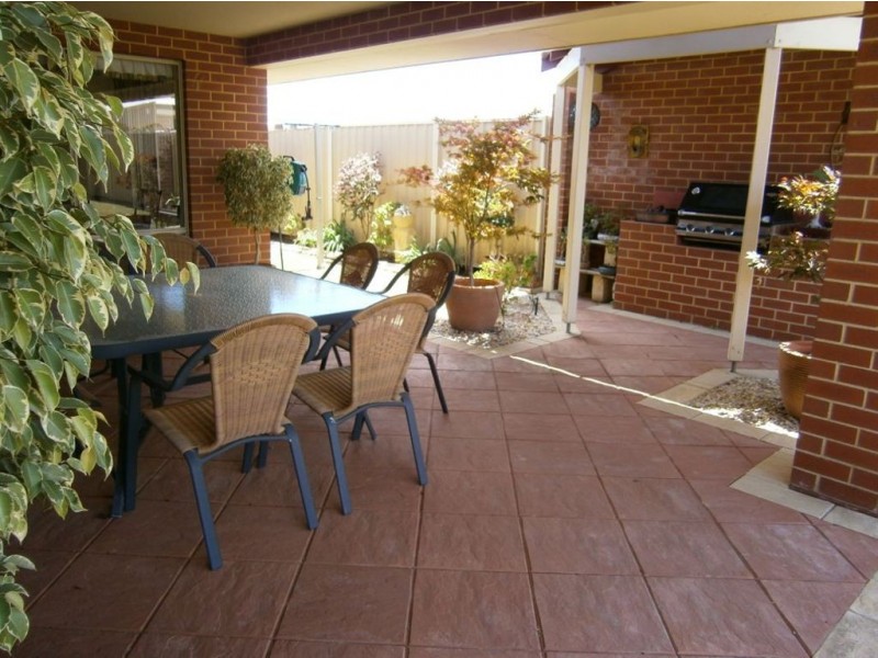 7 Cormo Court, Eaton WA 6232