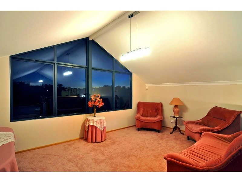 36 Vaughans Way, Australind WA 6233