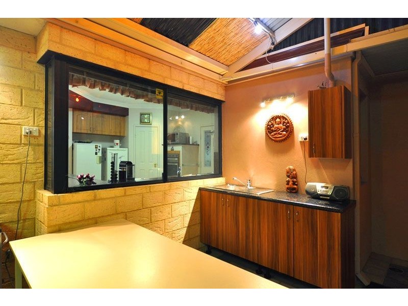 36 Vaughans Way, Australind WA 6233