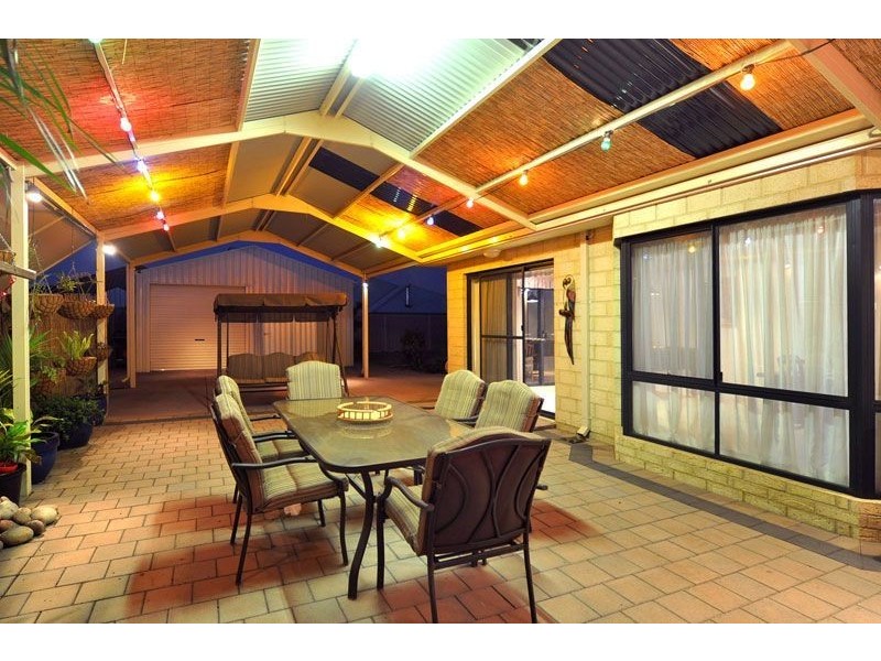 36 Vaughans Way, Australind WA 6233