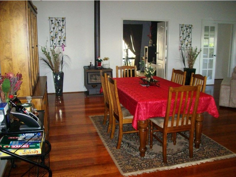 14 Lawson Rd, Dalyellup WA 6230