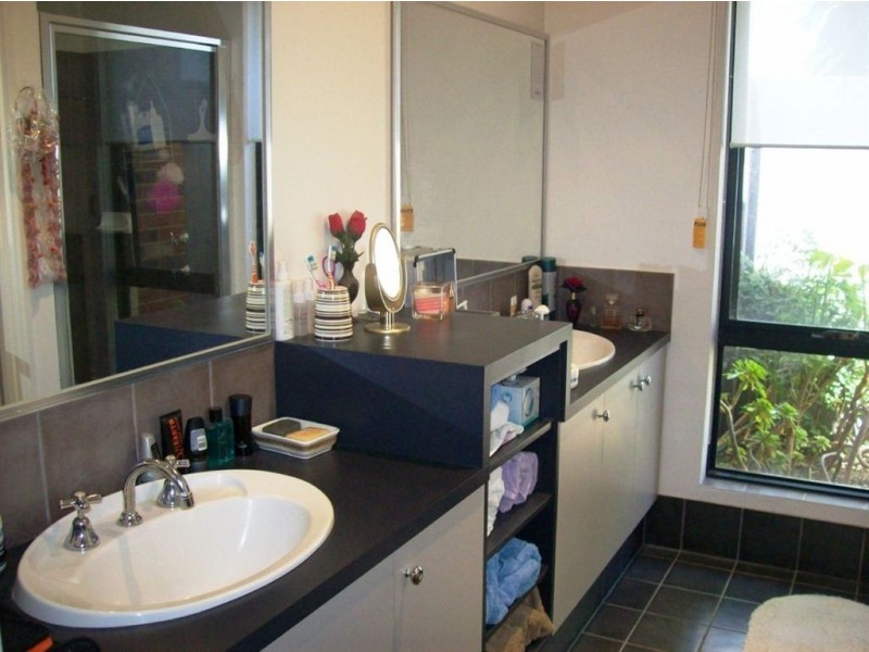 14 Lawson Rd, Dalyellup WA 6230