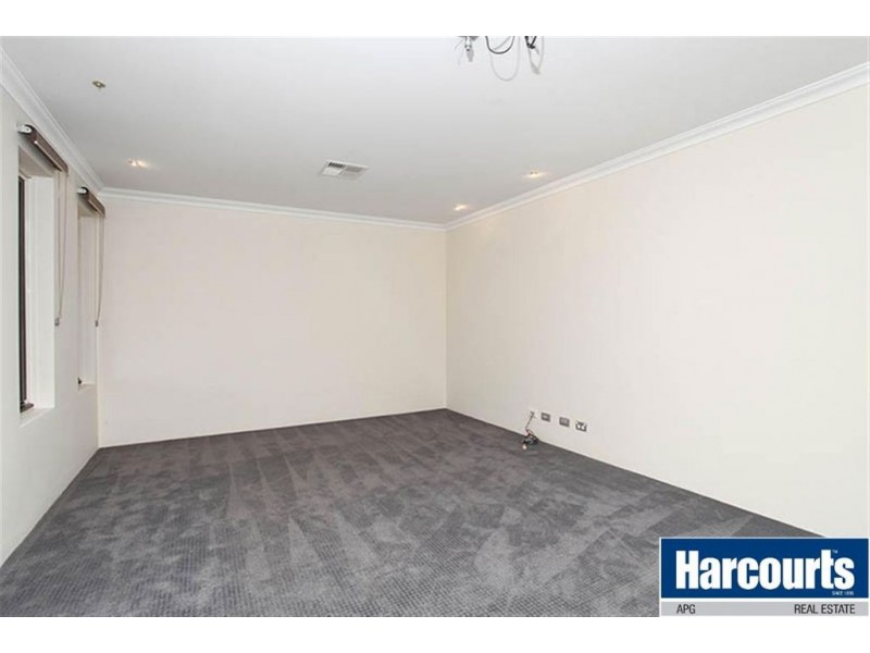 45 Winthrop Avenue, College Grove WA 6230