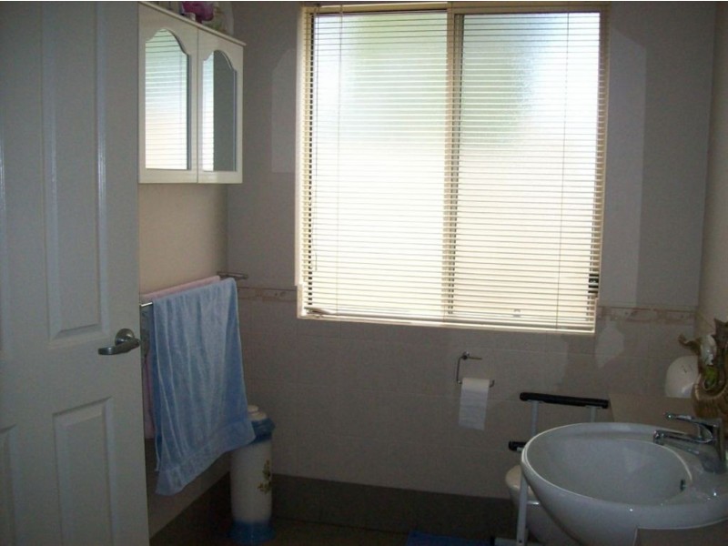 4/180 Forrest Avenue, Carey Park WA 6230