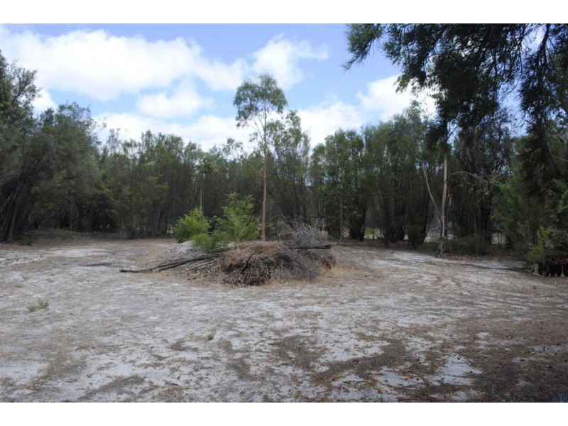 7 Possum Place, Birchmont WA 6214