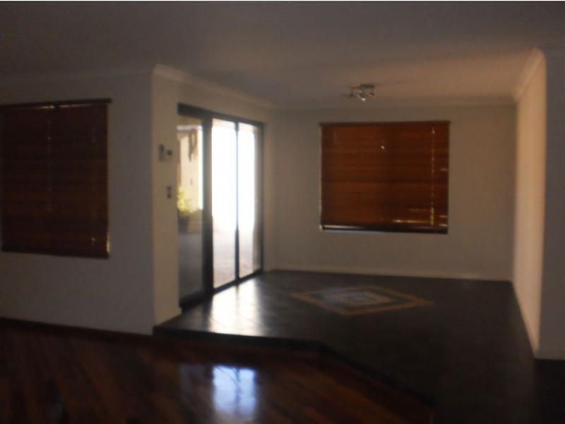 61 Samrose Road, Dalyellup WA 6230