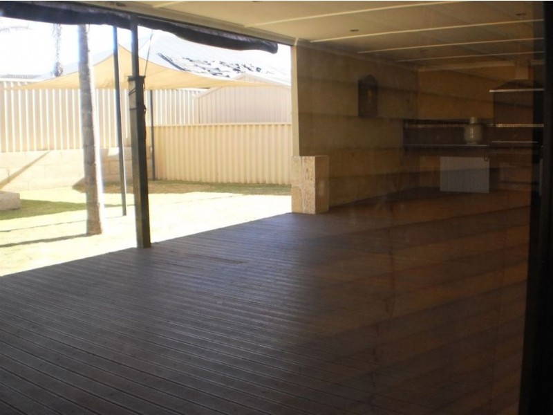 61 Samrose Road, Dalyellup WA 6230