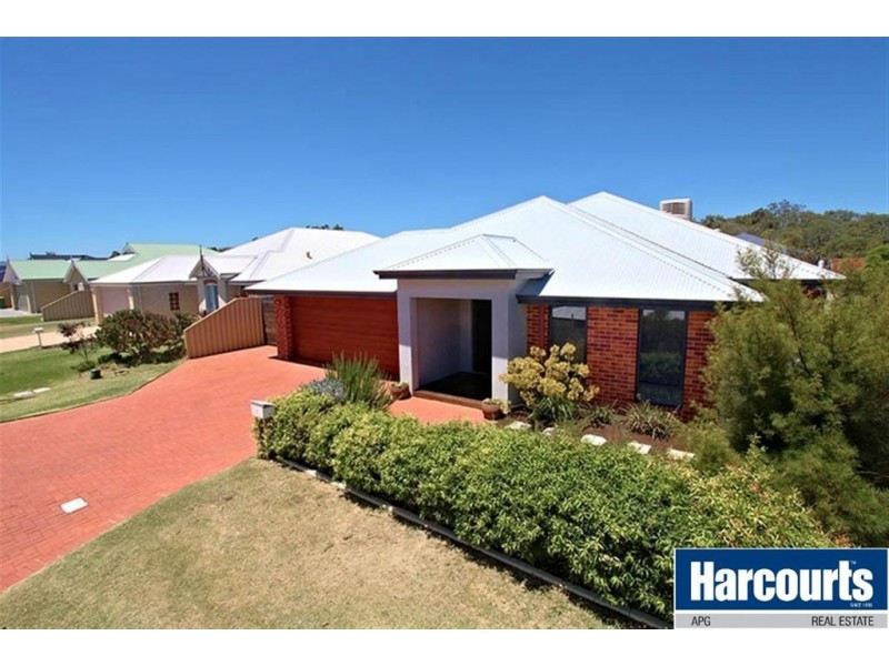 2 Greenough Place, Millbridge WA 6232