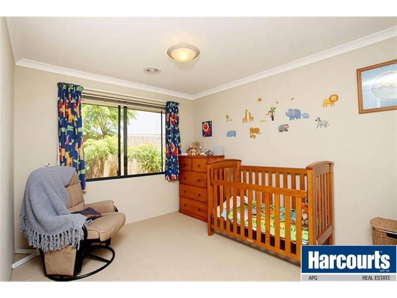 2 Greenough Place, Millbridge WA 6232