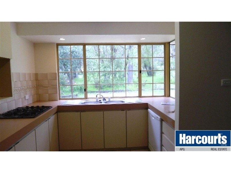 11 Hilduna Drive, Stratham WA 6237