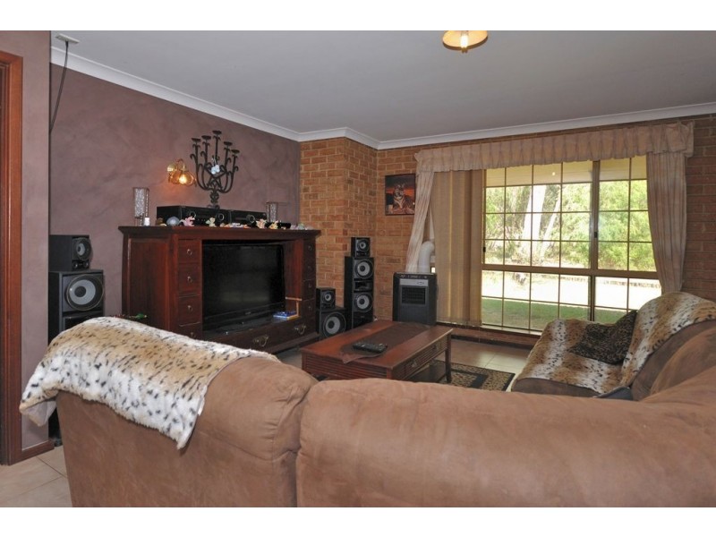 11 Hilduna Drive, Stratham WA 6237