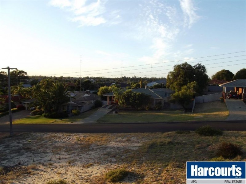 24 Geographe Way, Withers WA 6230