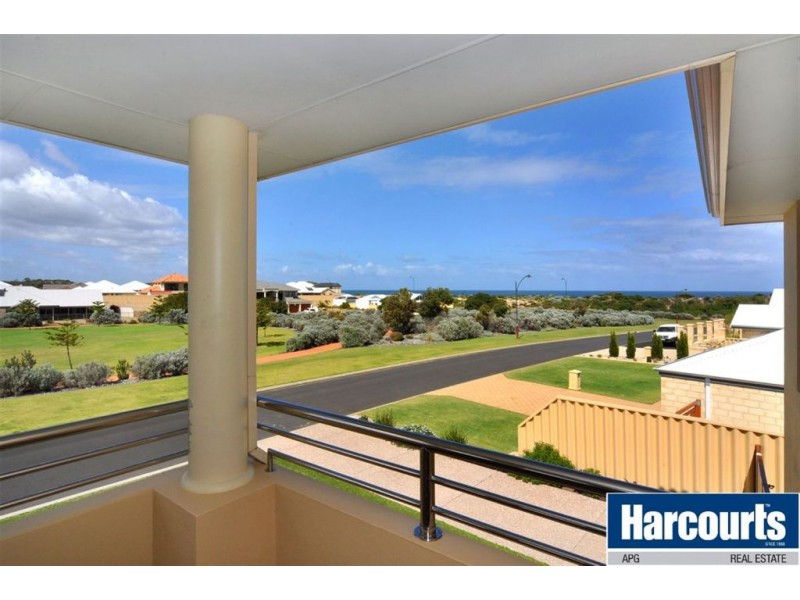 11 Naroona Drive, Dalyellup WA 6230