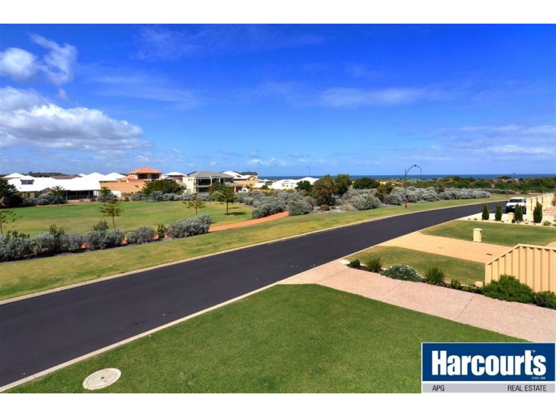 11 Naroona Drive, Dalyellup WA 6230