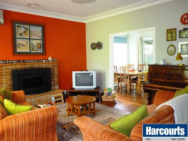 16 Rodsted Street, Bunbury WA 6230