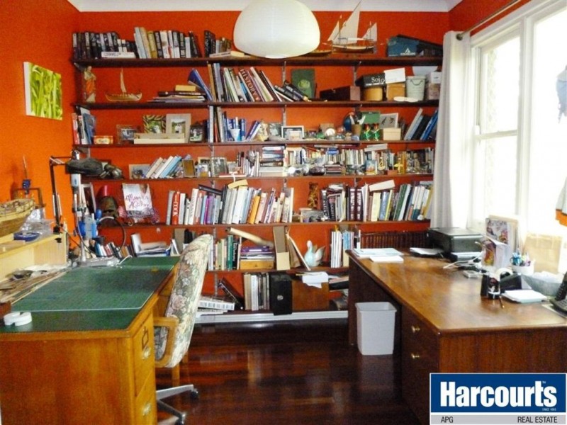 16 Rodsted Street, Bunbury WA 6230