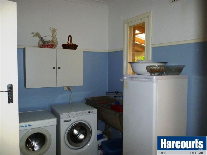 16 Rodsted Street, Bunbury WA 6230