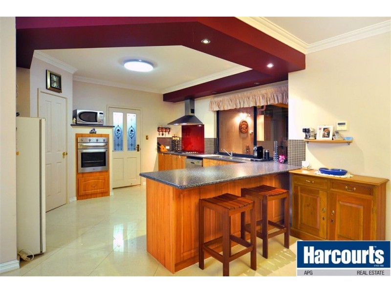 36 Vaughans Way, Australind WA 6233