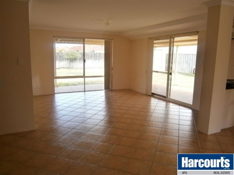 19 Barton Drive, Australind WA 6233