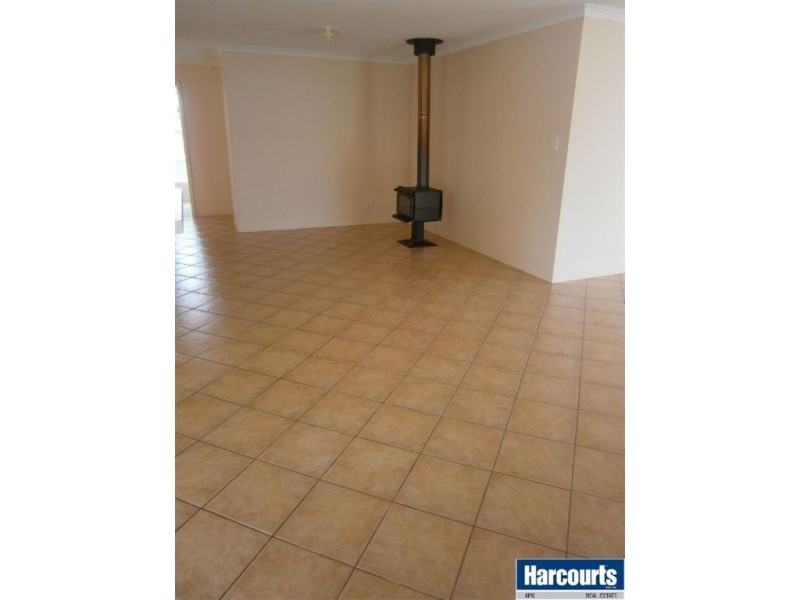 19 Barton Drive, Australind WA 6233