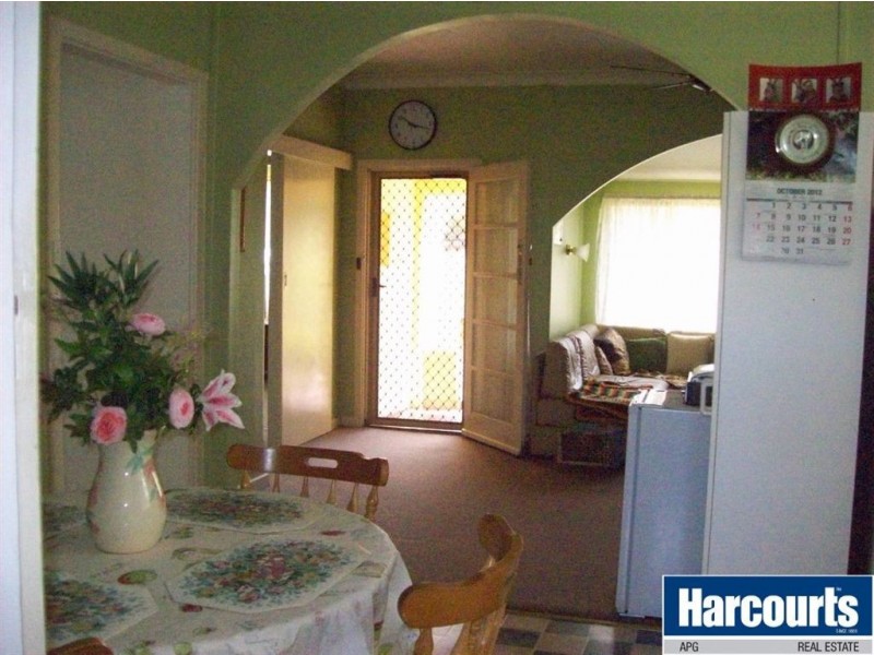 53 Hands Avenue, Carey Park WA 6230