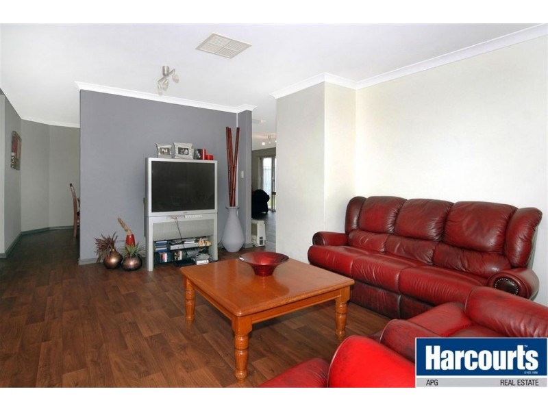 96 Somerville Drive, College Grove WA 6230