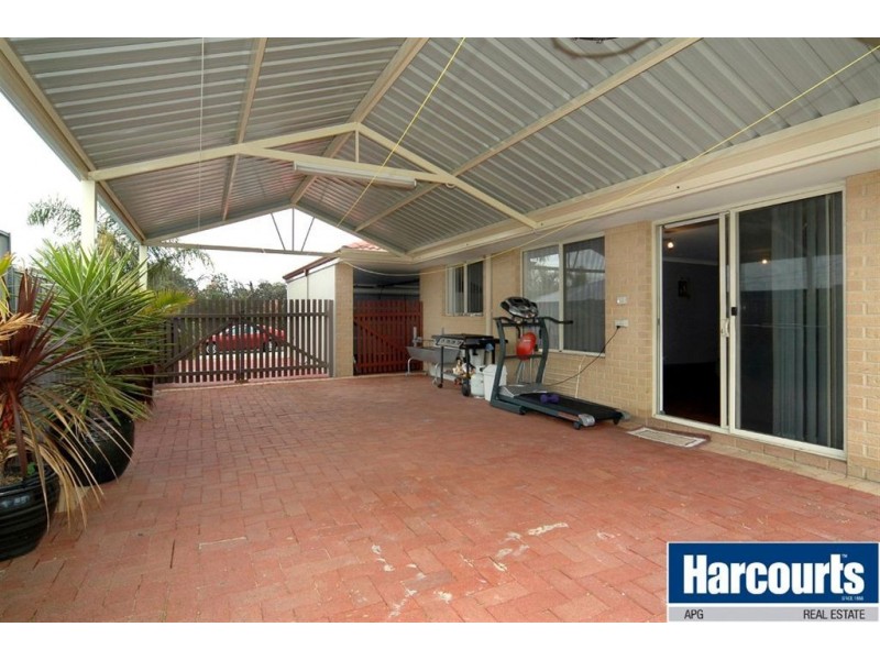 96 Somerville Drive, College Grove WA 6230