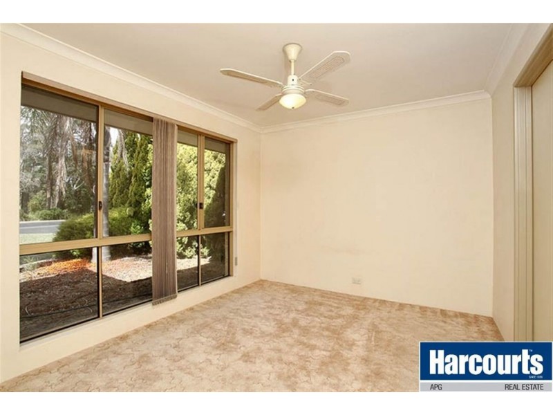 26 Armanta Drive, Carey Park WA 6230