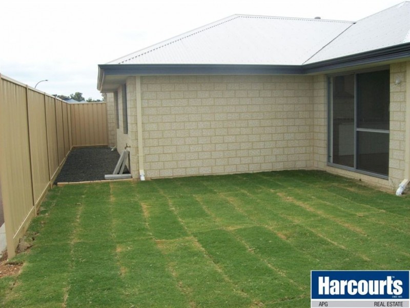 1/2 Gorrie Lane, Dalyellup WA 6230