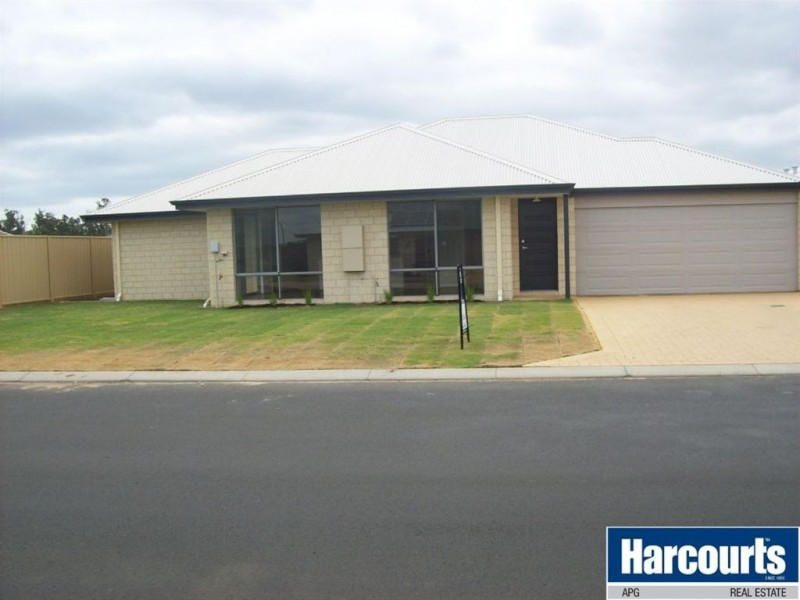 1/2 Gorrie Lane, Dalyellup WA 6230