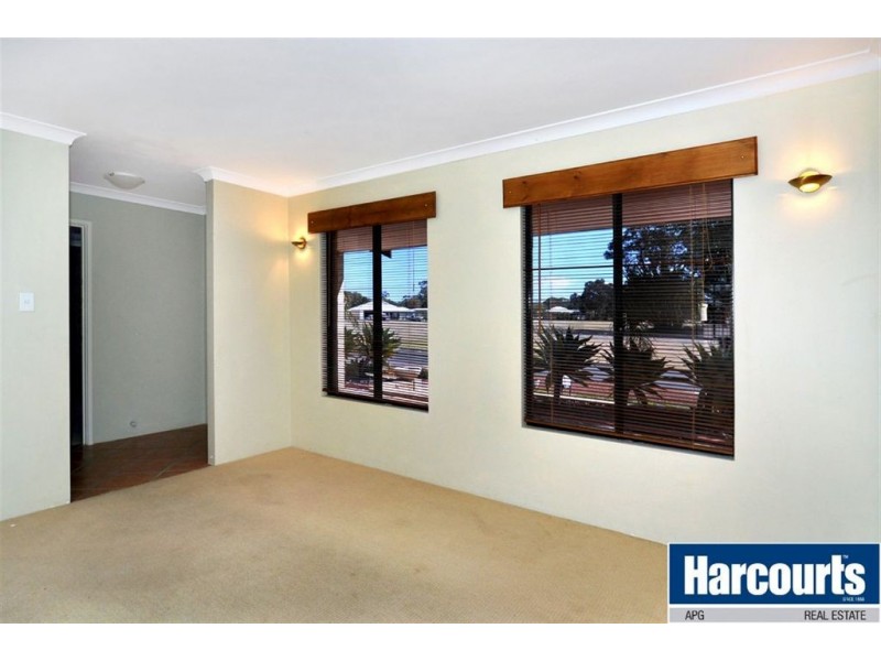 10 Gibson Terrace, Burekup WA 6227