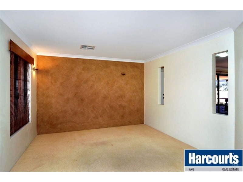 10 Gibson Terrace, Burekup WA 6227