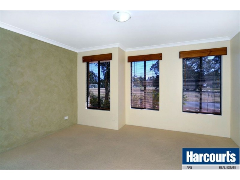 10 Gibson Terrace, Burekup WA 6227
