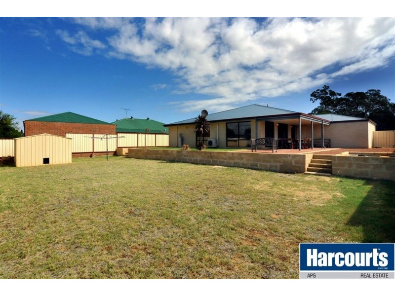 10 Gibson Terrace, Burekup WA 6227