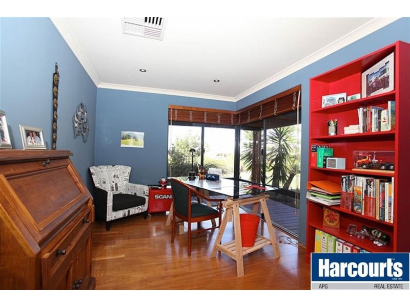 2 Lawson Road, Dalyellup WA 6230