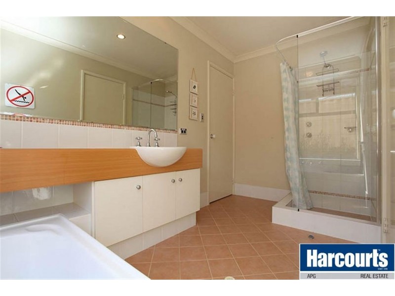 2 Lawson Road, Dalyellup WA 6230