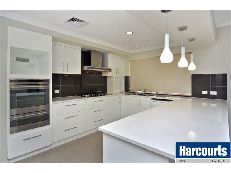 95 The Boulevard, Australind WA 6233