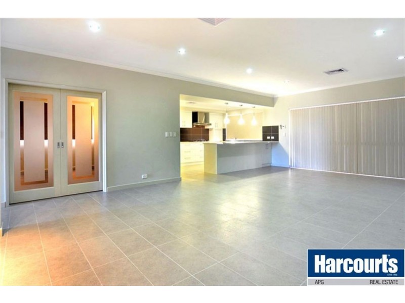 95 The Boulevard, Australind WA 6233