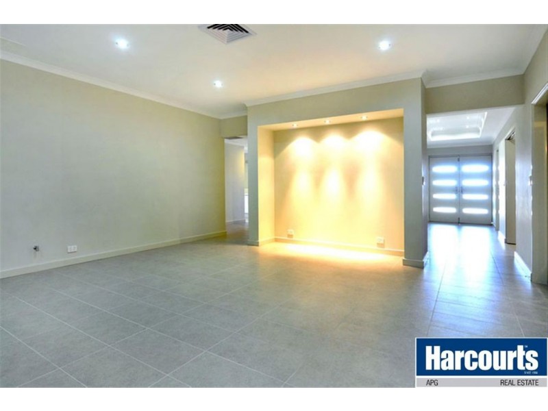 95 The Boulevard, Australind WA 6233