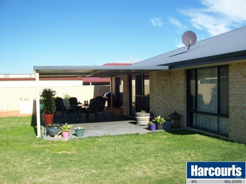 107 Leschenault Parade, Australind WA 6233