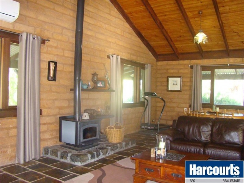 11 Ryelands Drive, North Boyanup WA 6237