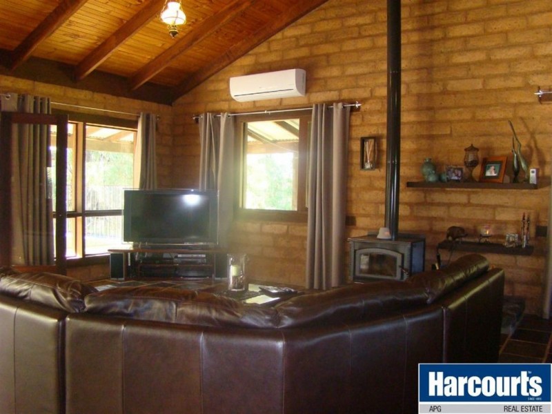 11 Ryelands Drive, North Boyanup WA 6237