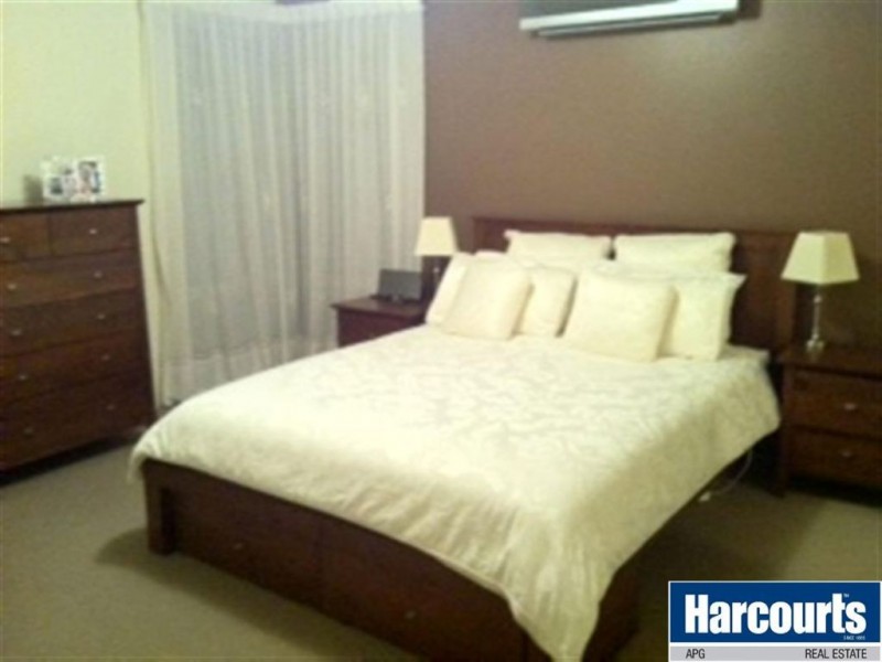 32 Carbine Loop, Millbridge WA 6232