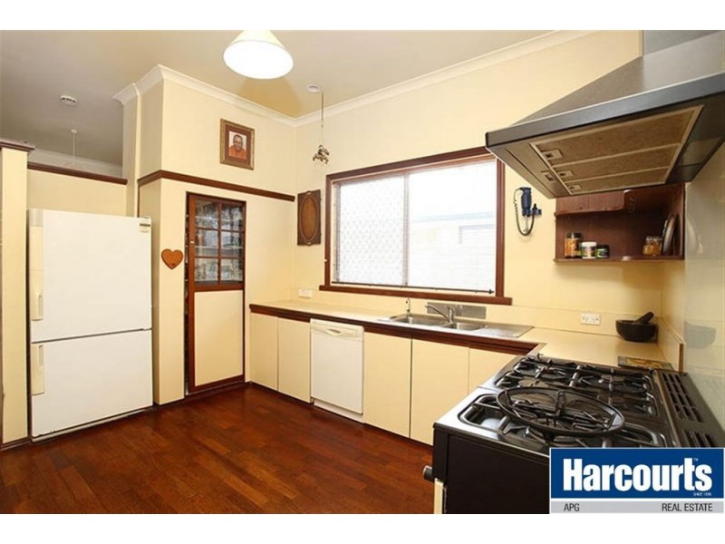 52 Minninup Road, South Bunbury WA 6230