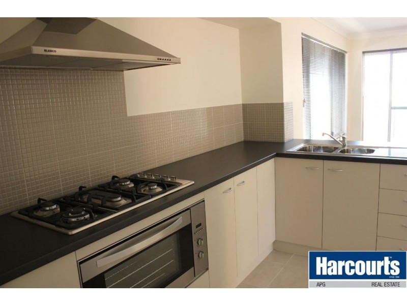 4/12 Denebola Drive, Australind WA 6233