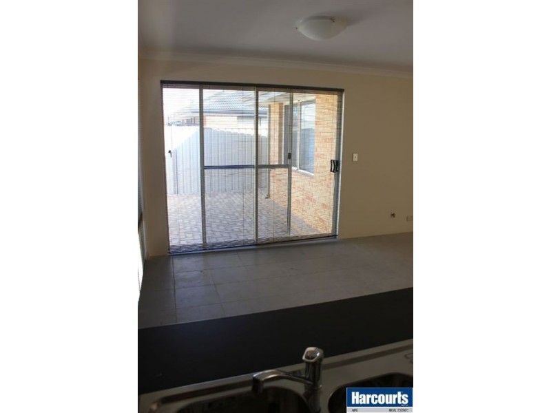 4/12 Denebola Drive, Australind WA 6233