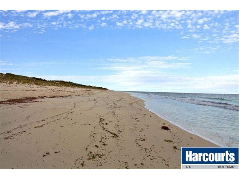 4 Bila Close, Peppermint Grove Beach WA 6271