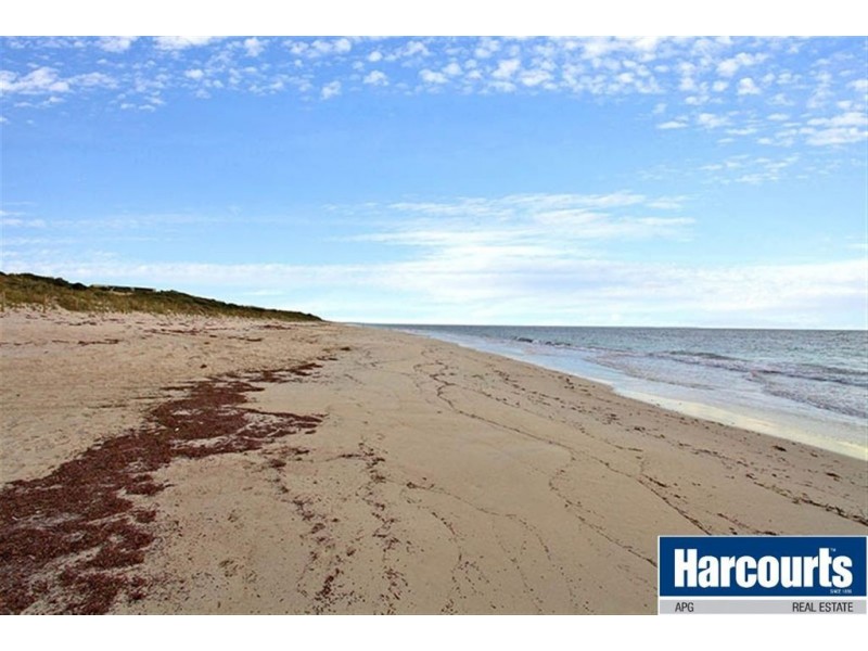 4 Bila Close, Peppermint Grove Beach WA 6271