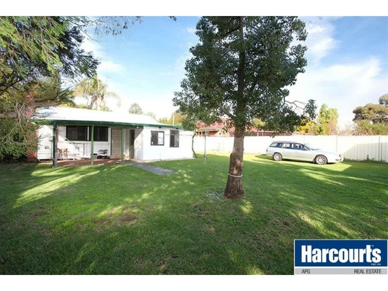 10 Sommers Road, Brunswick WA 6224